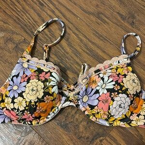 Shade and shore bikini top